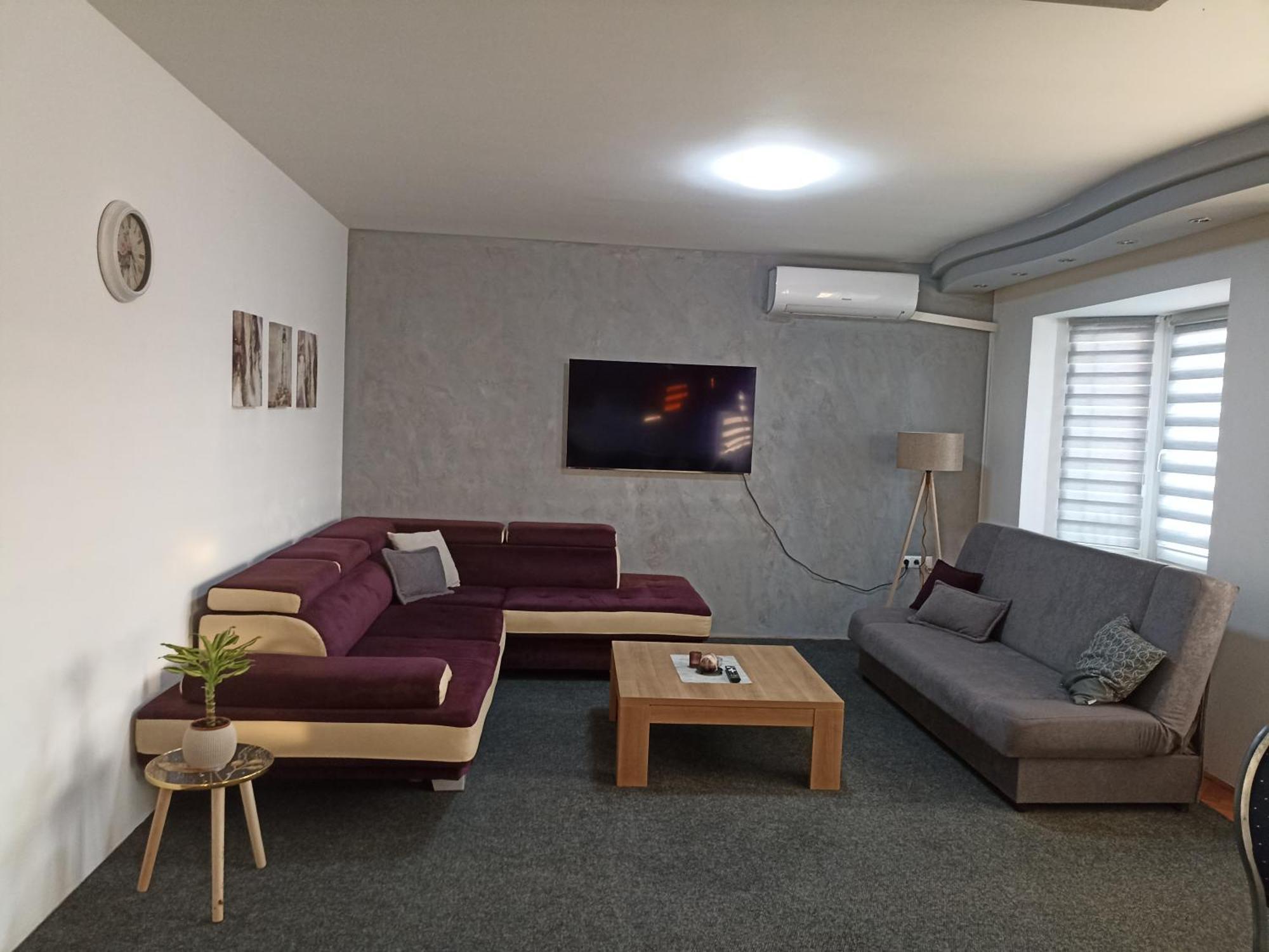 Royal Apartmani Bosanski Samac Экстерьер фото